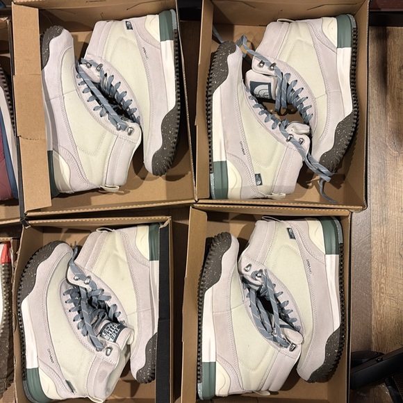 The North Face Women's Back-To-Berkeley III Textile Waterproof Boots NEW - Picture 5 of 5